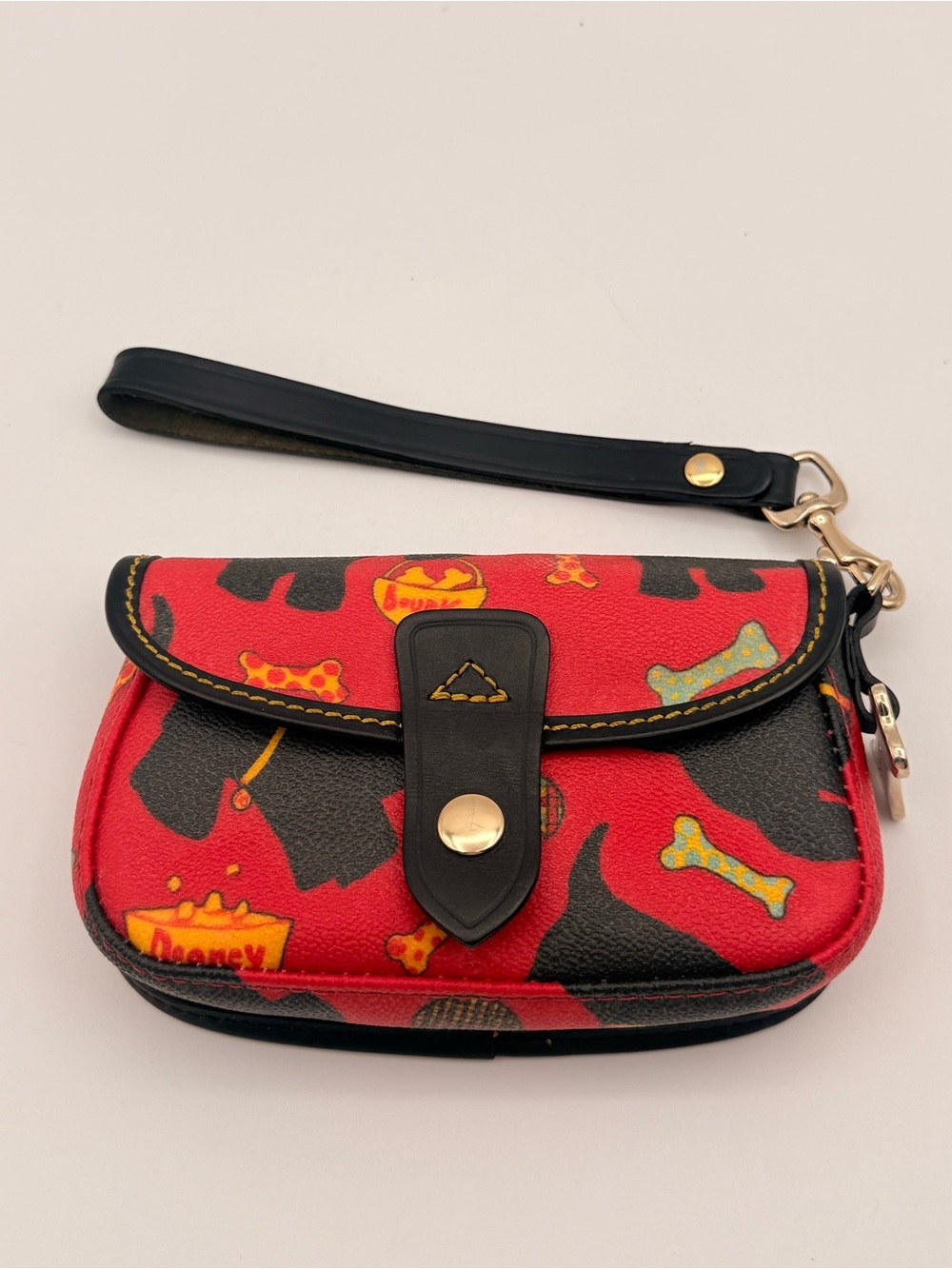 DOONEY & BOURKE Scottie Dog Coated Canvas Wristlet Mini Bag Red Black